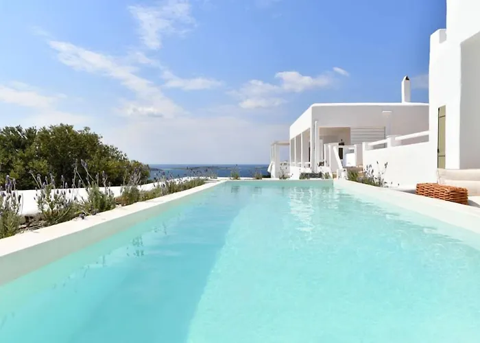 Ciel Paros Aparthotel 4*