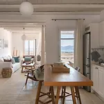 Ciel Paros 아파트호텔