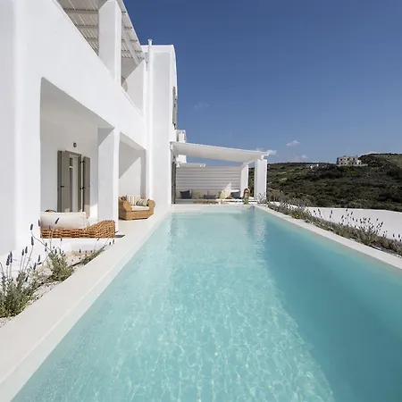 Ξενοδοχείο με διαμερίσματα Ciel Paros 4*