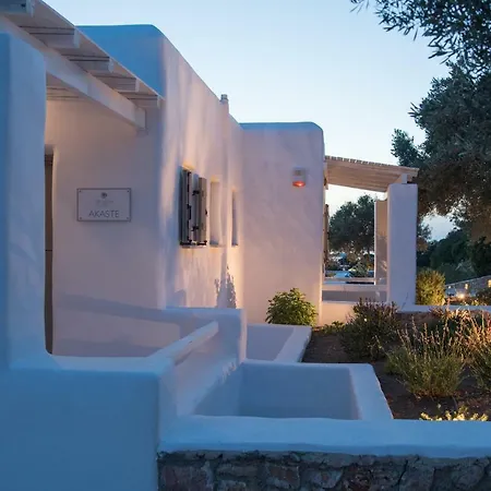 Ξενοδοχείο με διαμερίσματα Ciel Paros 4*